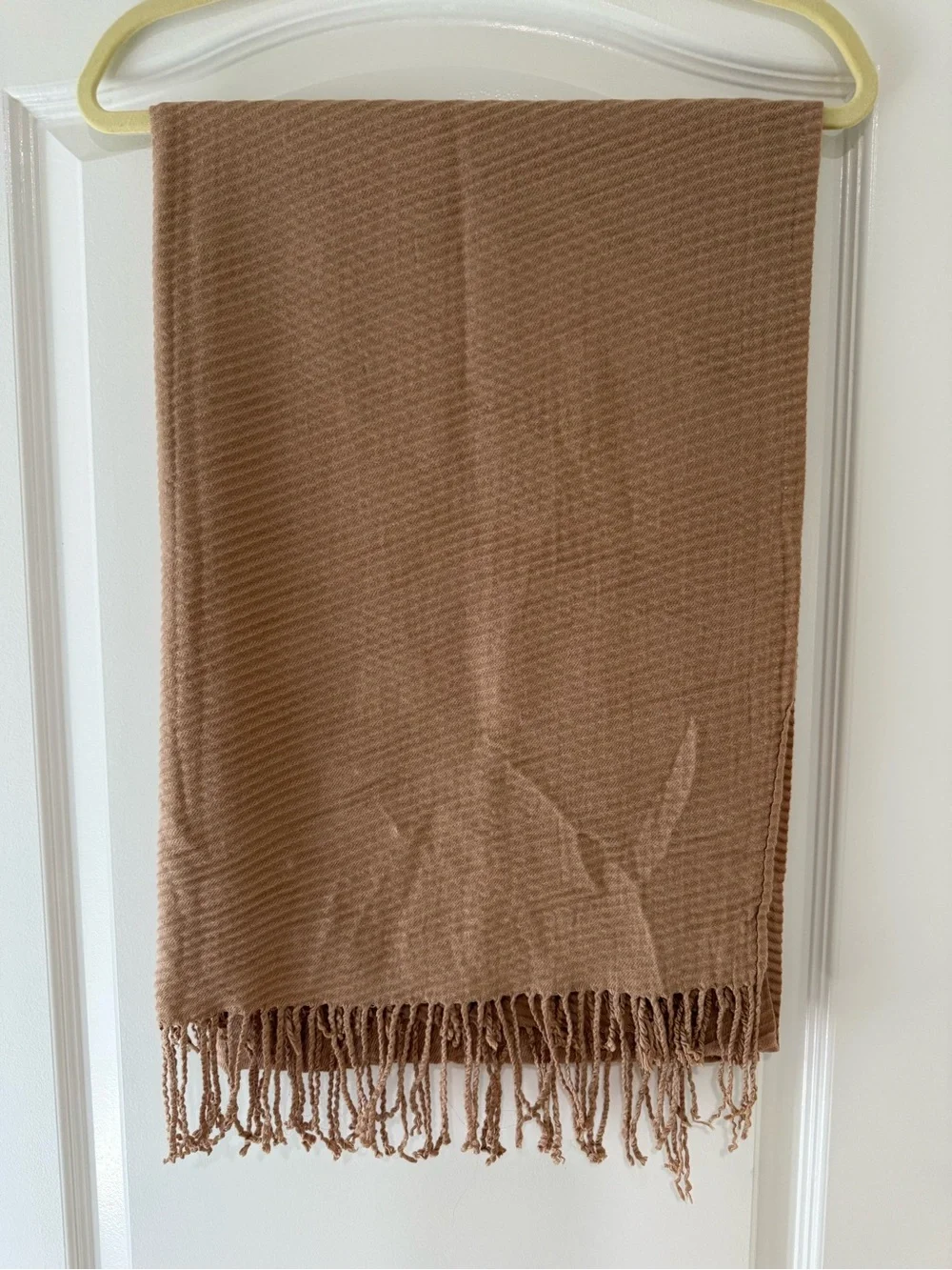 Lightweight Waffle-Texture Fringe Scarf in Camel Brown 84X28